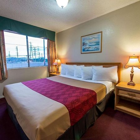 Econo Lodge Anaheim North ภายนอก รูปภาพ