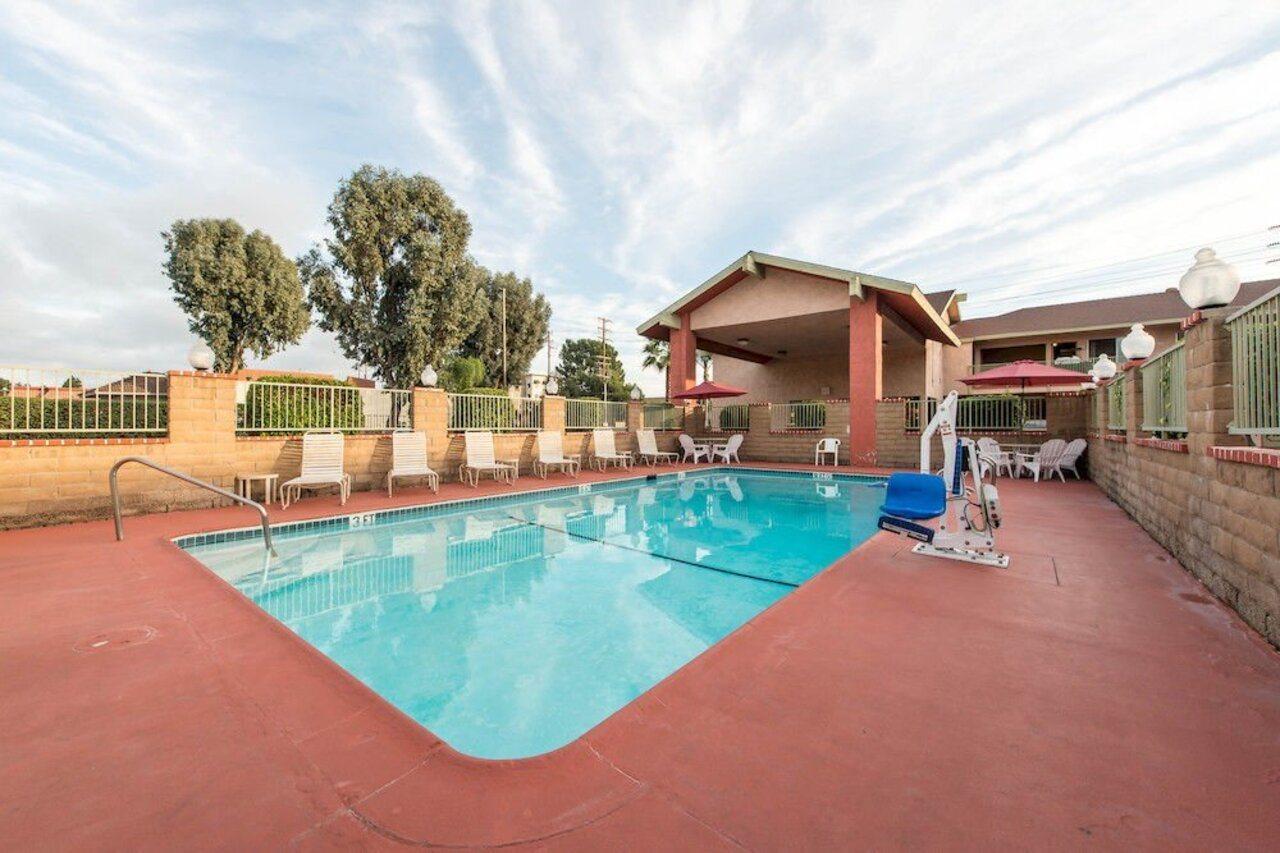 Econo Lodge Anaheim North ภายนอก รูปภาพ