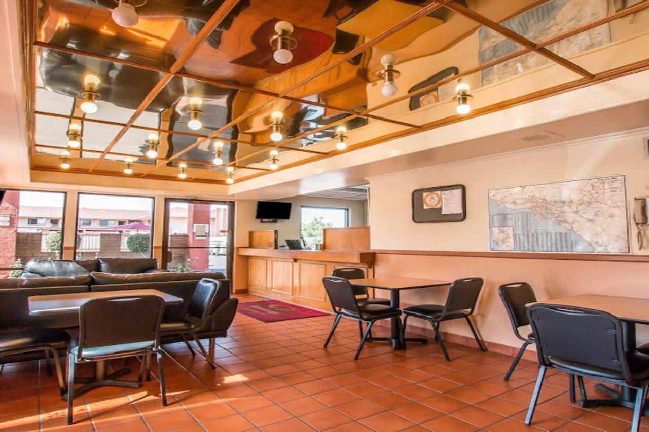 Econo Lodge Anaheim North ภายนอก รูปภาพ