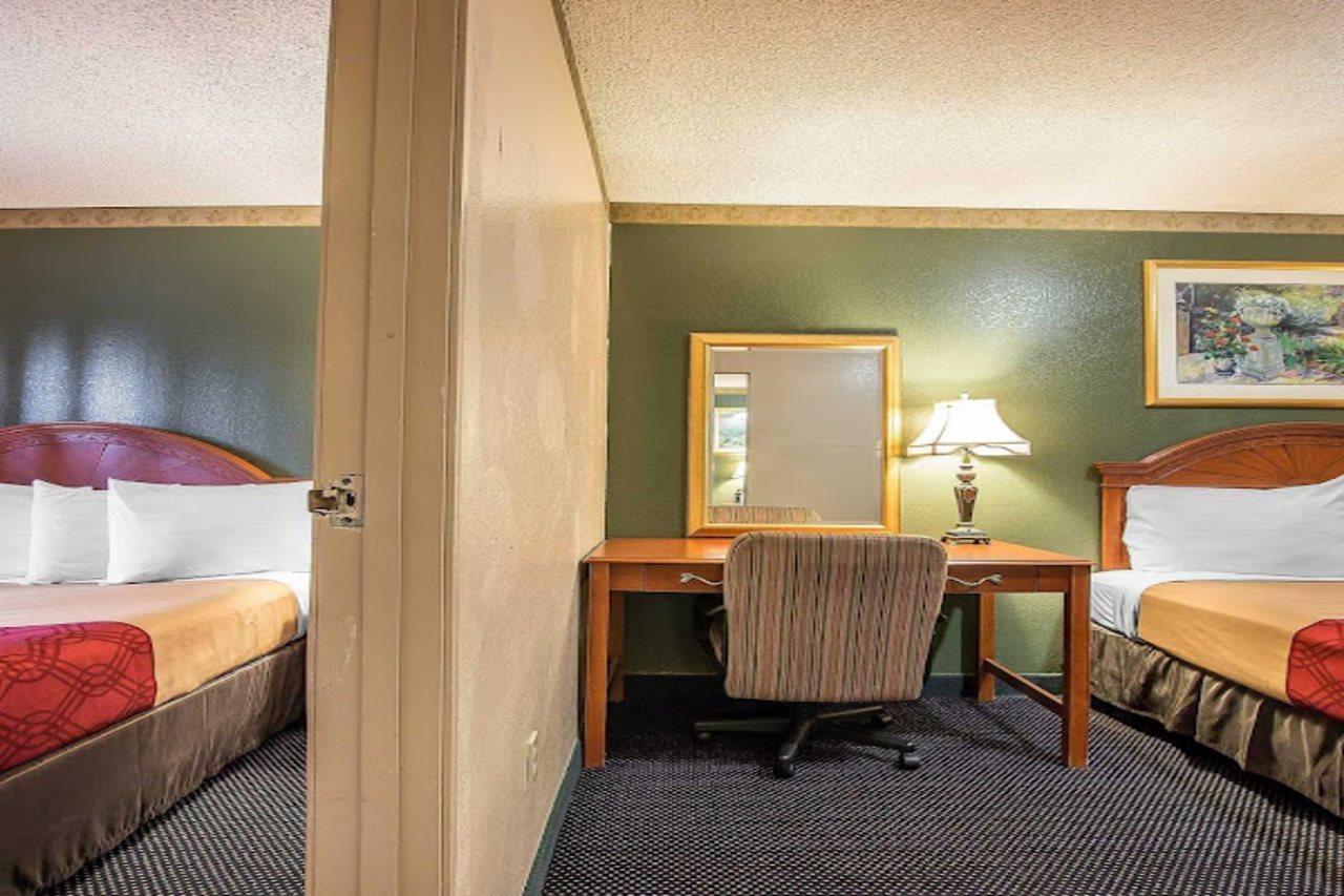 Econo Lodge Anaheim North ภายนอก รูปภาพ
