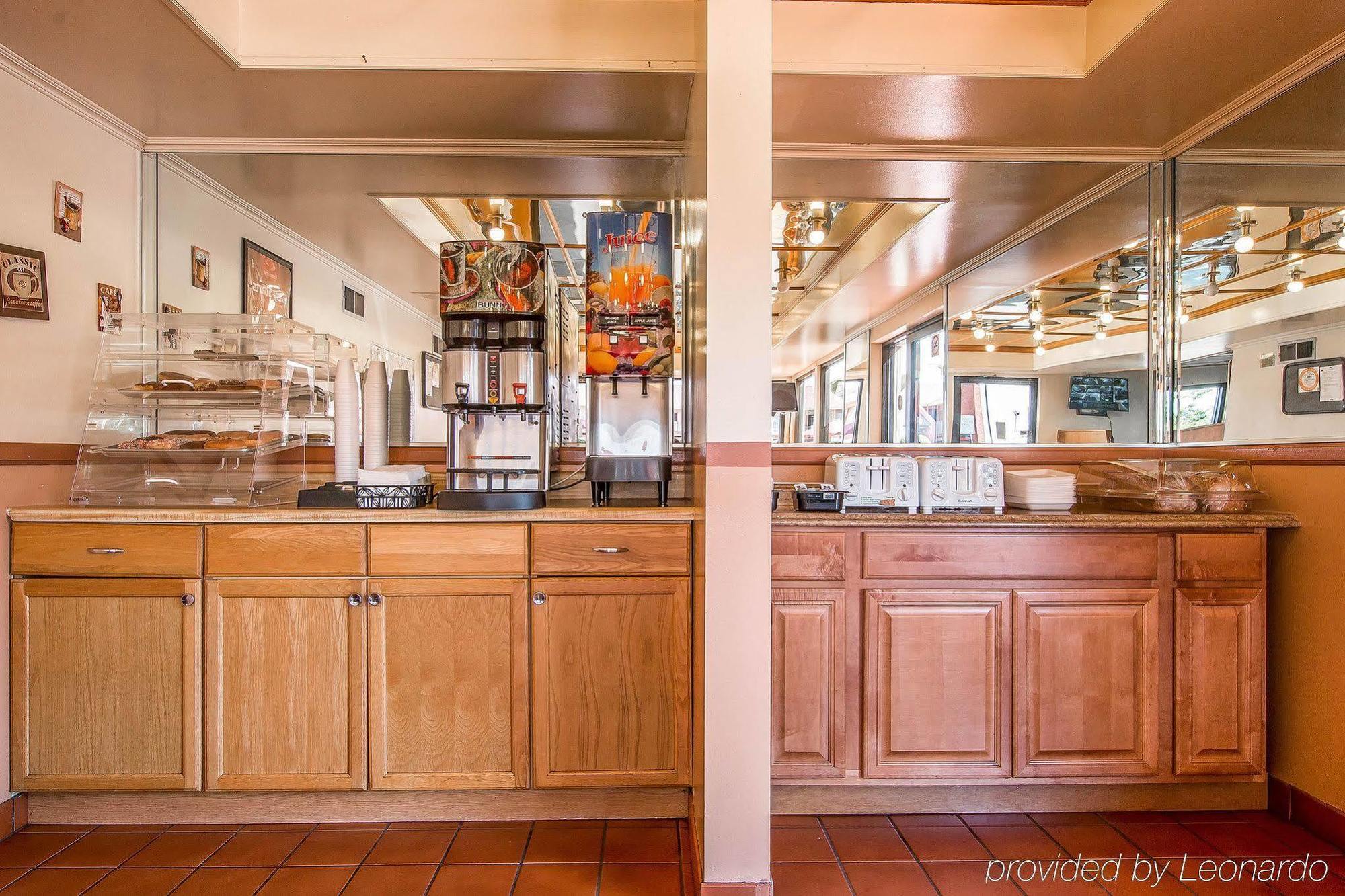 Econo Lodge Anaheim North ภายนอก รูปภาพ