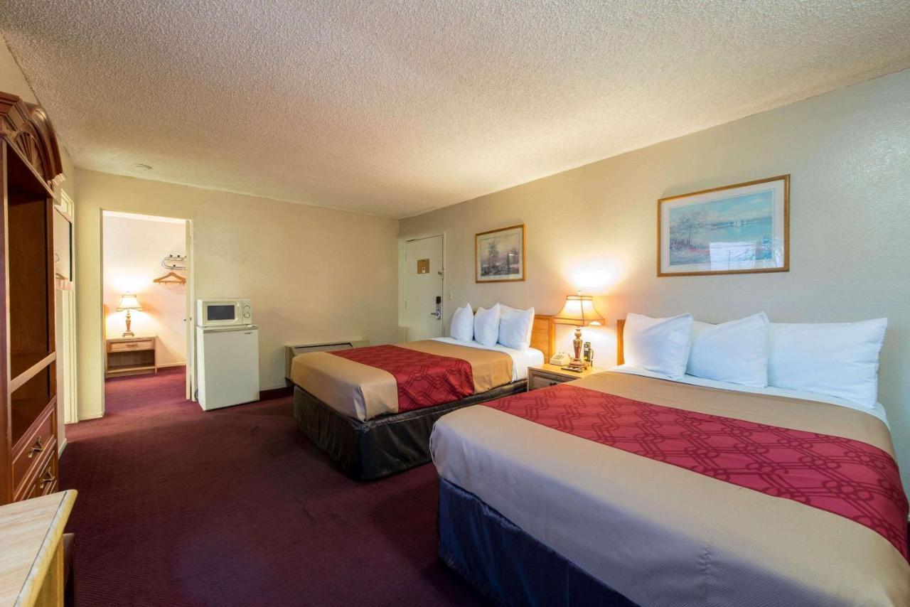 Econo Lodge Anaheim North ภายนอก รูปภาพ