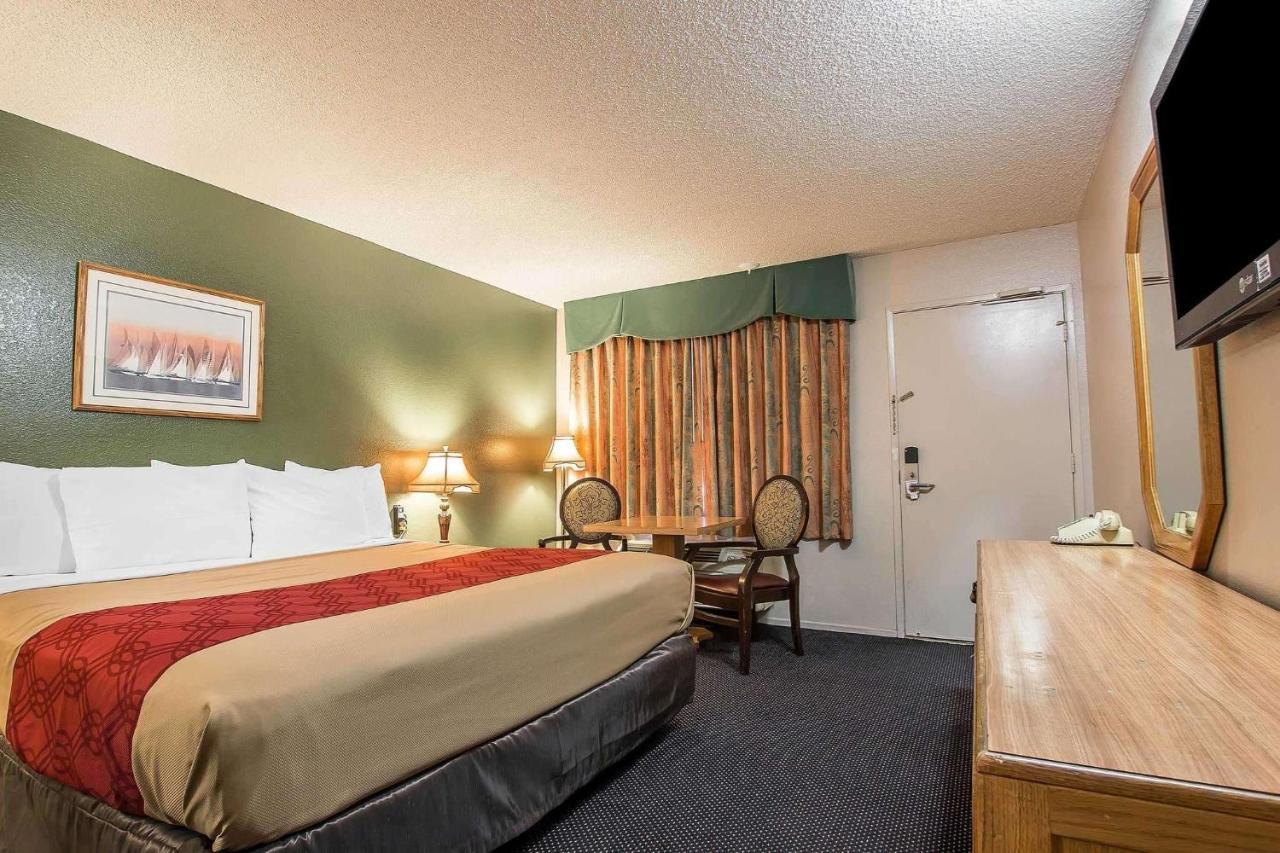 Econo Lodge Anaheim North ภายนอก รูปภาพ